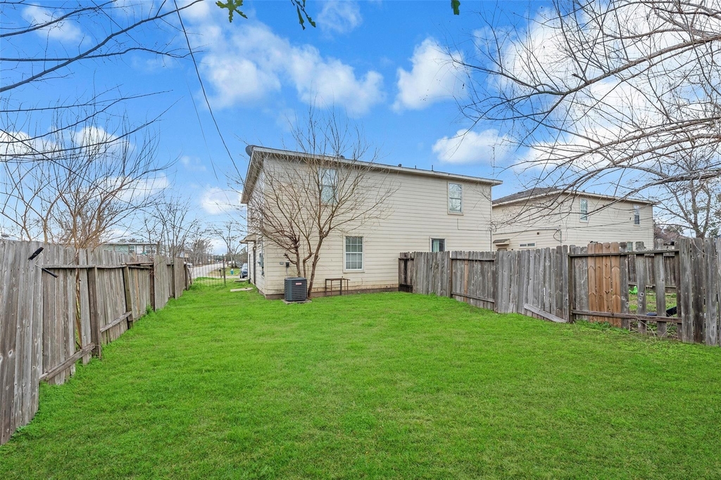 4515 Perry Street - Photo 25