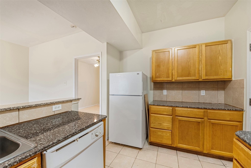 4515 Perry Street - Photo 10