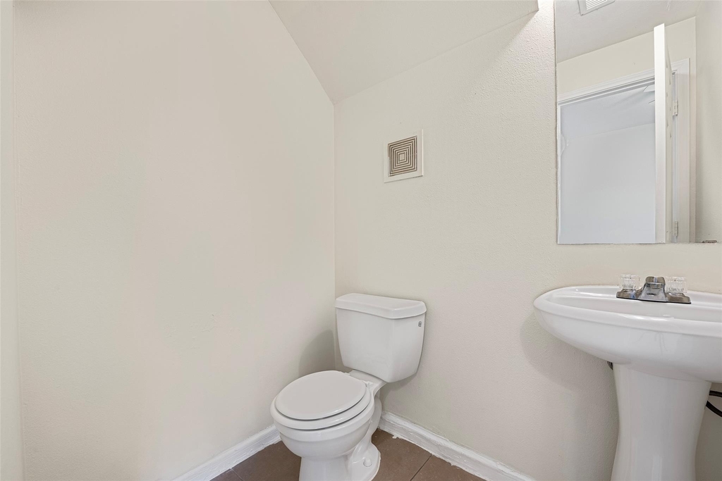 4515 Perry Street - Photo 16