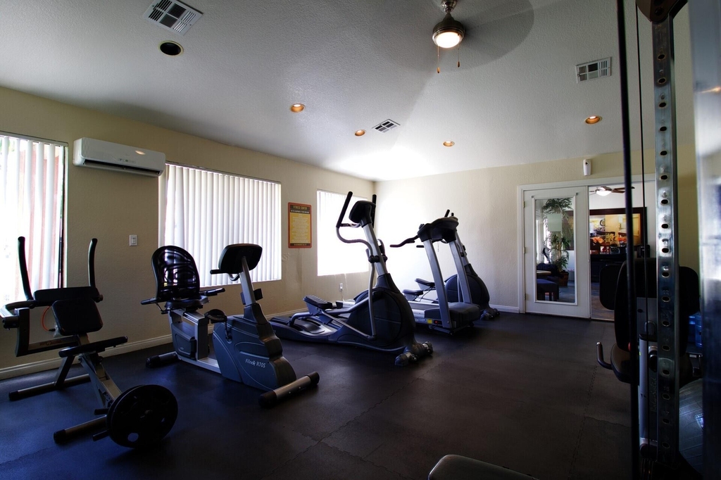200 S Linden Ave - Photo 4