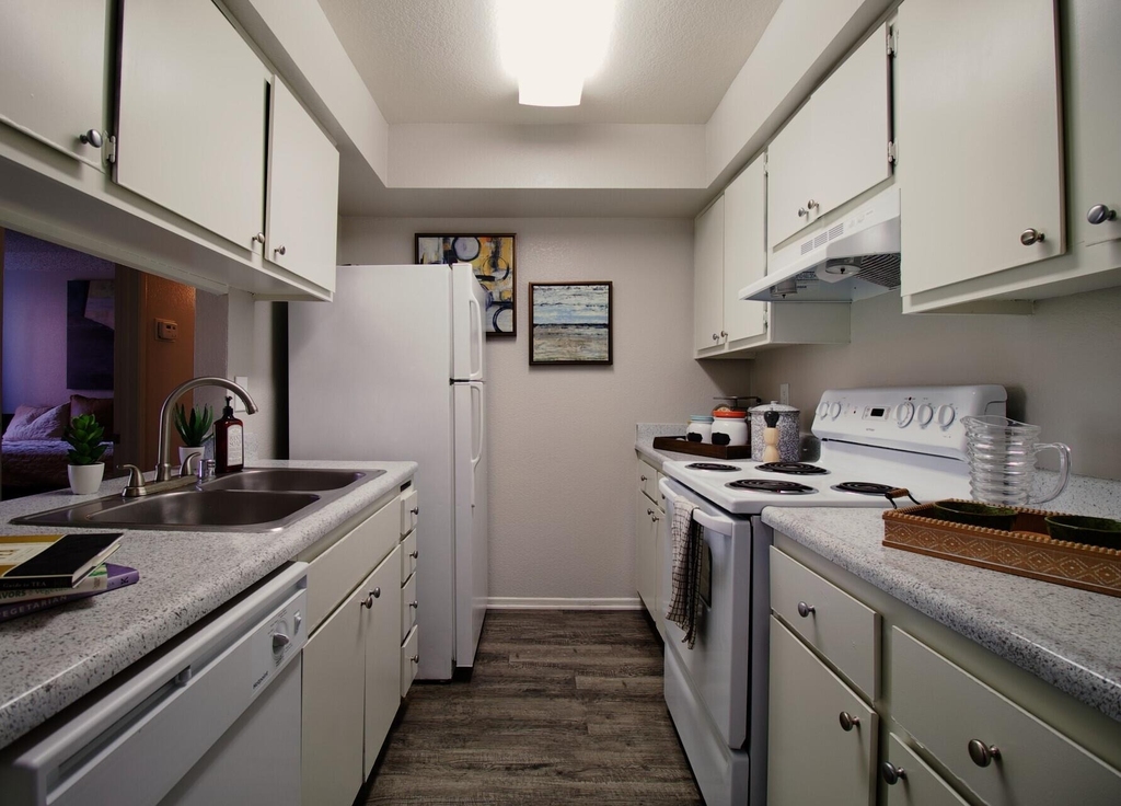200 S Linden Ave - Photo 9