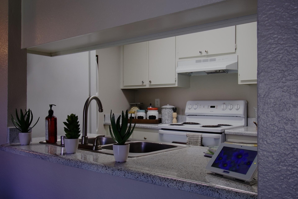 200 S Linden Ave - Photo 8