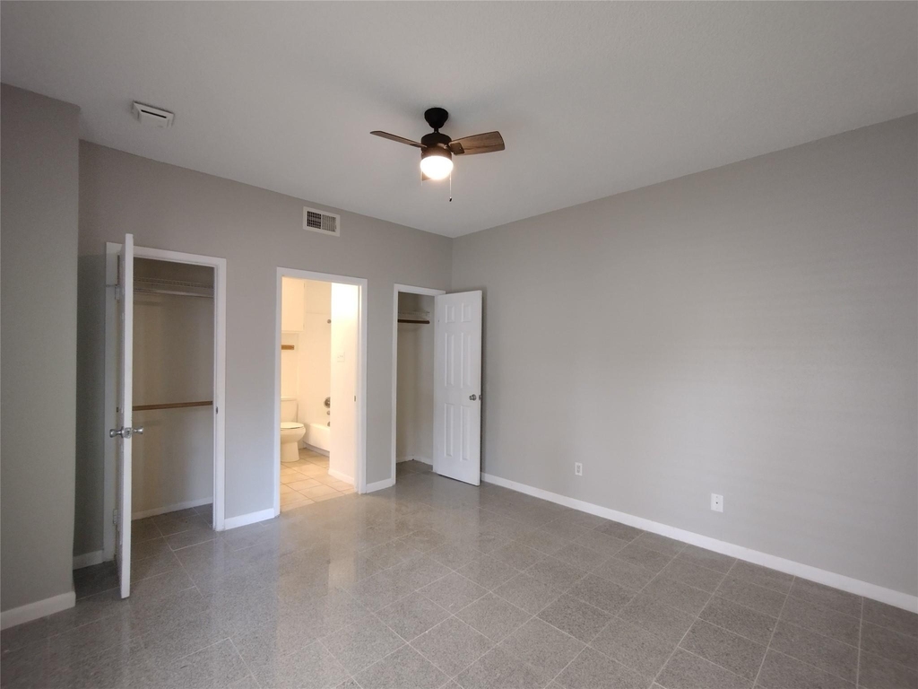 10855 Meadowglen Lane - Photo 5
