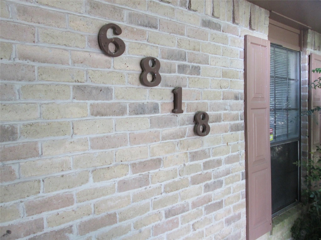 6818 Glenstein Drive - Photo 9
