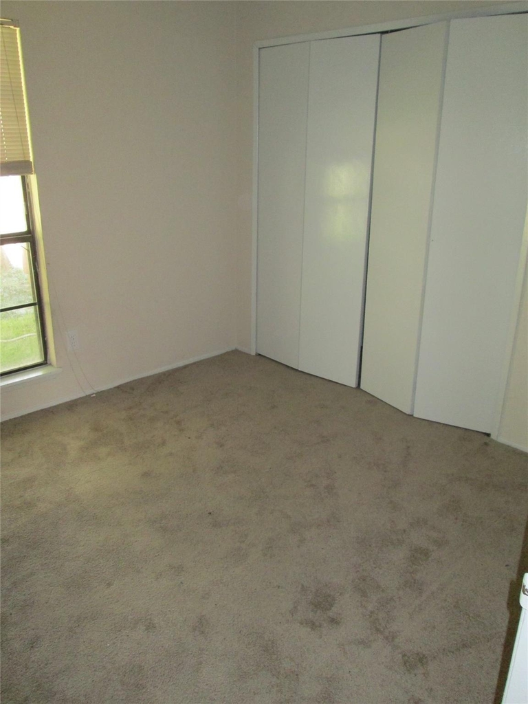 6818 Glenstein Drive - Photo 16