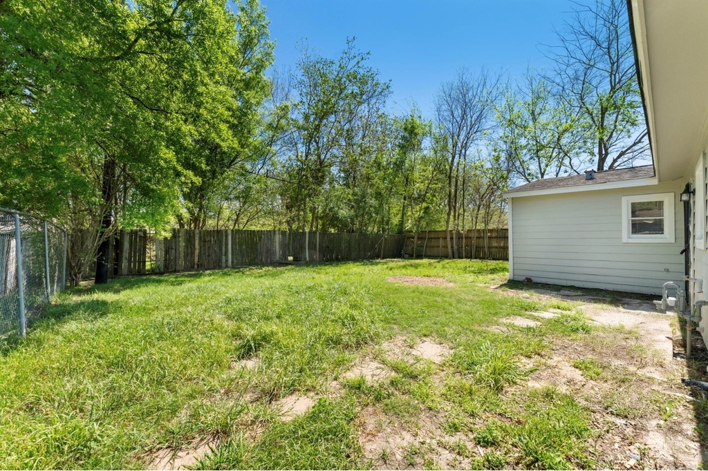 7725 St Lo Road - Photo 24