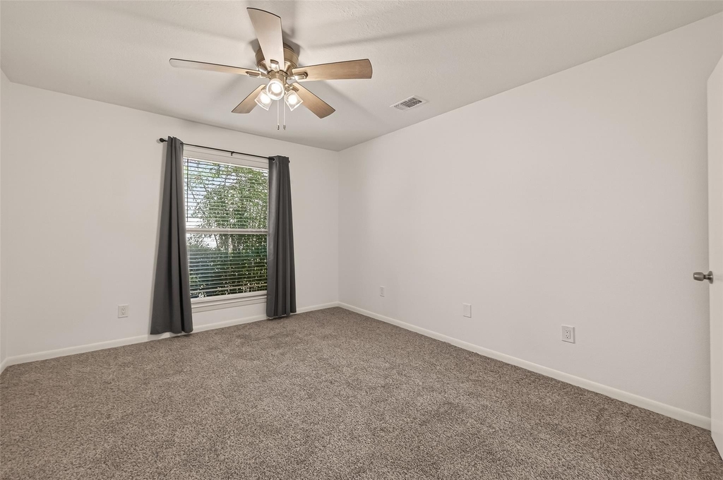 8801 Hammerly Boulevard - Photo 14