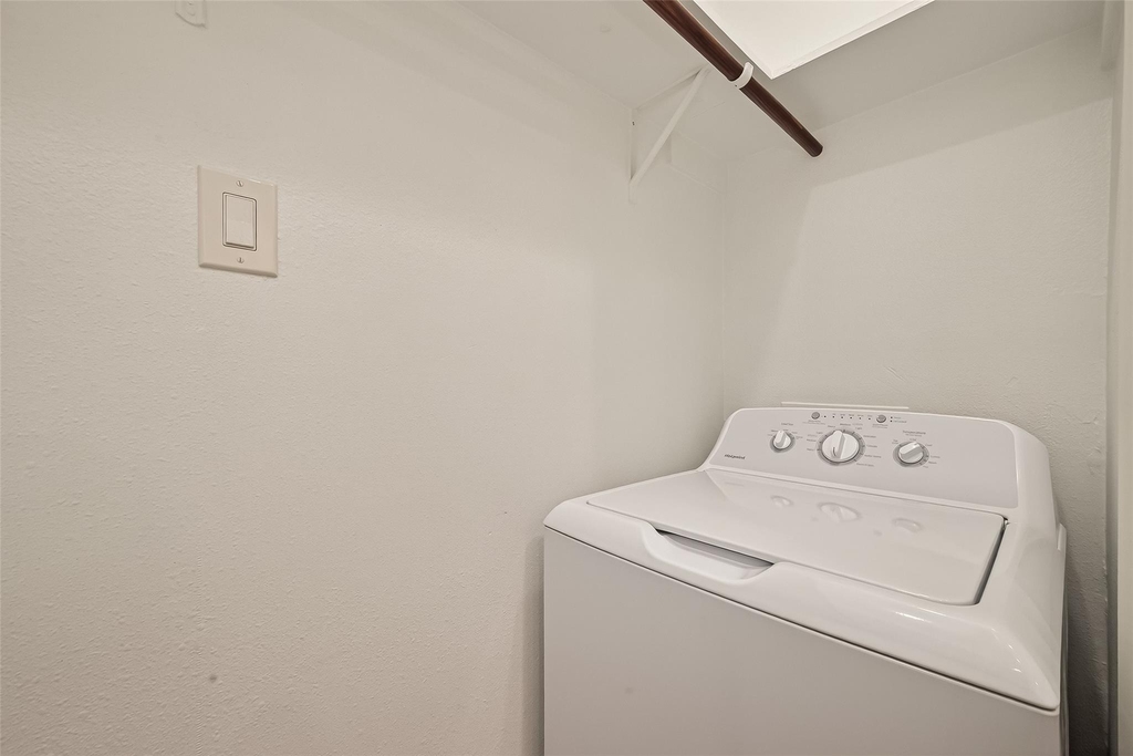 8801 Hammerly Boulevard - Photo 11