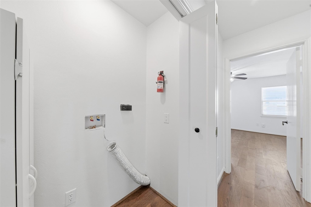 8614 Oakford Drive - Photo 24
