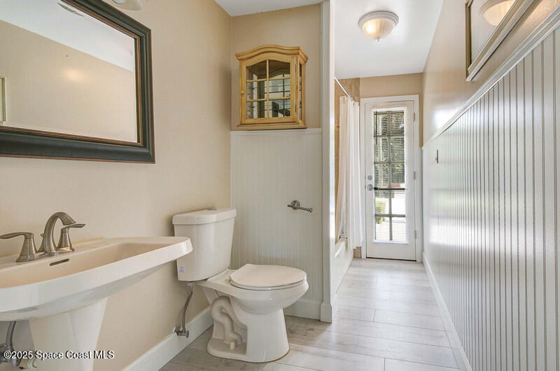 250 E Central Boulevard - Photo 12