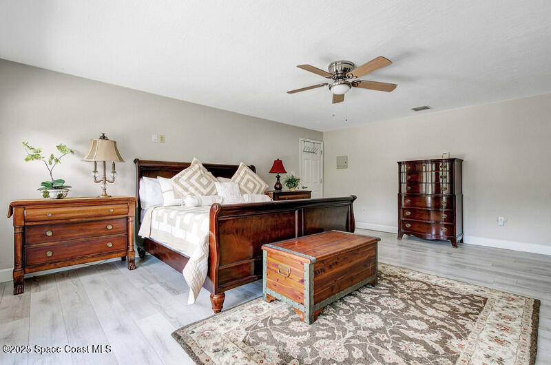 250 E Central Boulevard - Photo 7