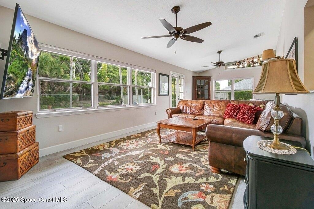 250 E Central Boulevard - Photo 9