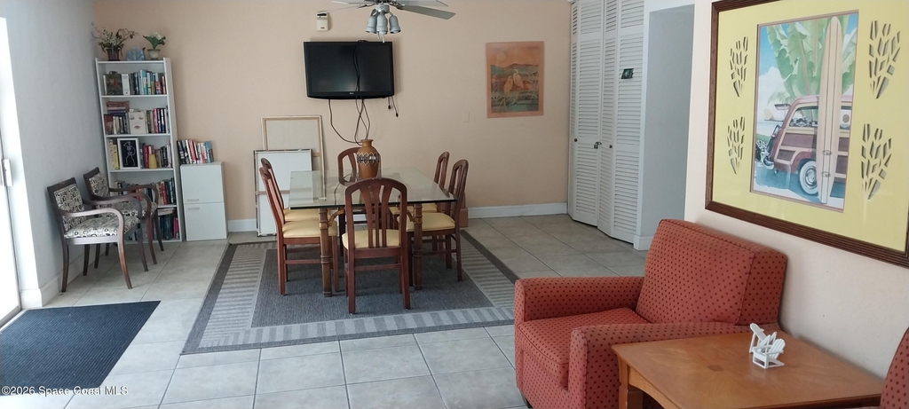 221 Columbia Drive - Photo 1