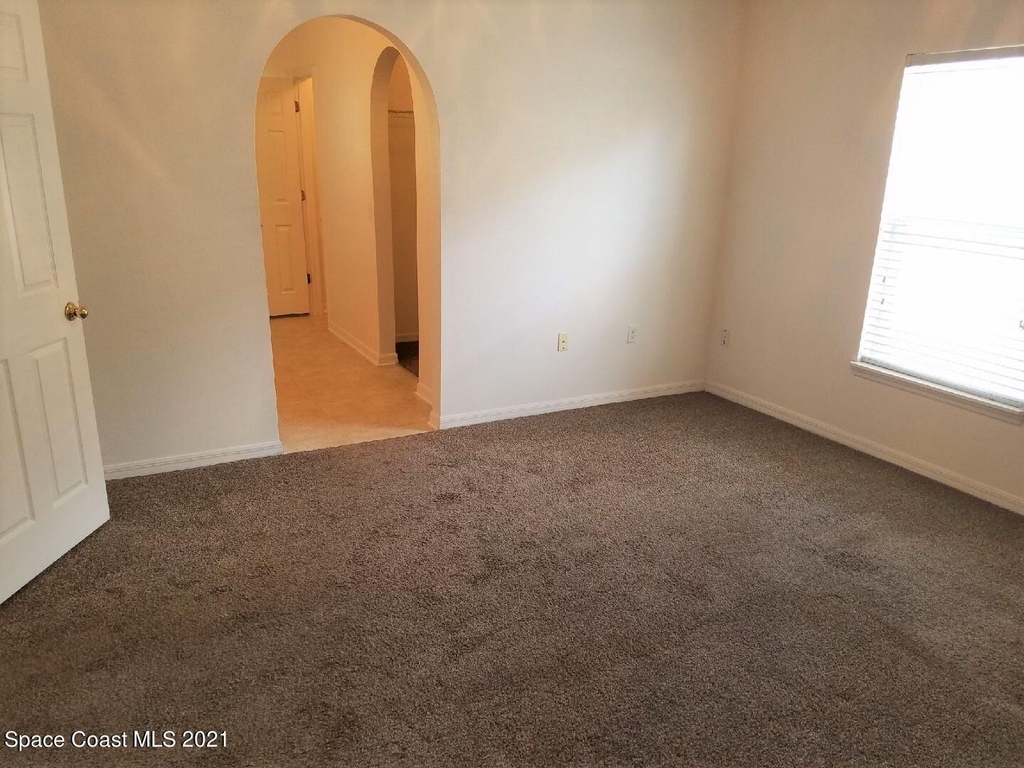 888 Macon Drive - Photo 7