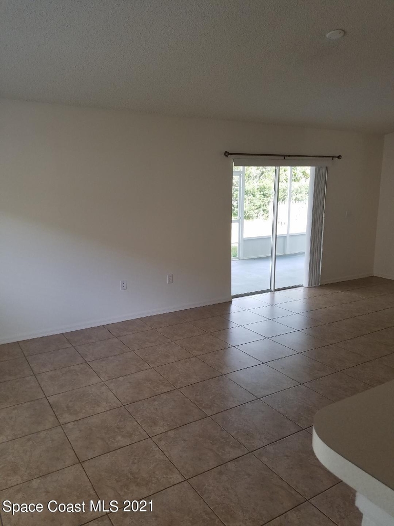 888 Macon Drive - Photo 2