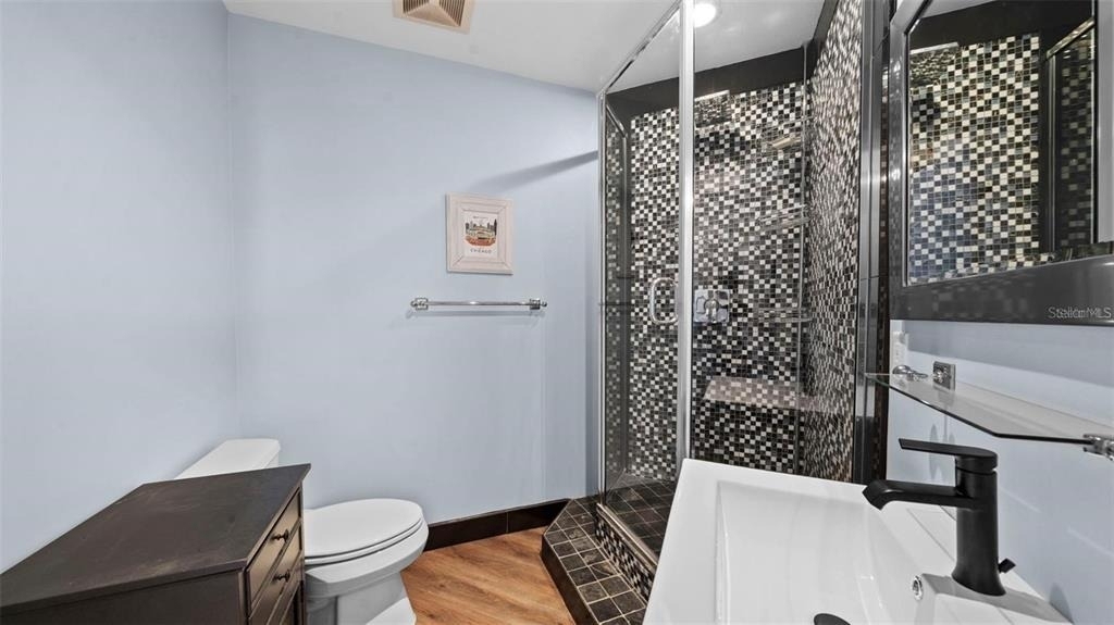 1209 E Cumberland Avenue - Photo 12