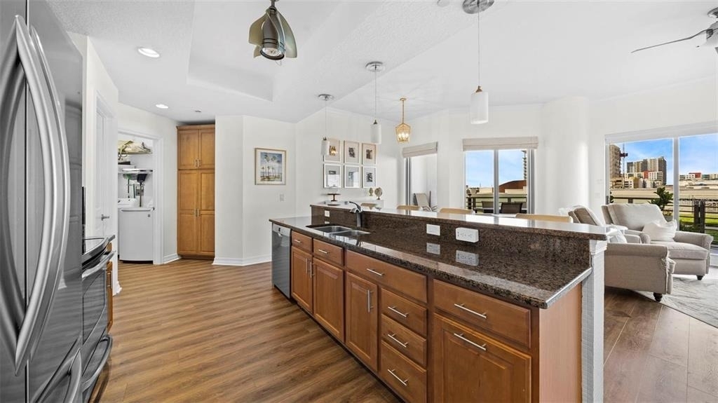 1209 E Cumberland Avenue - Photo 9