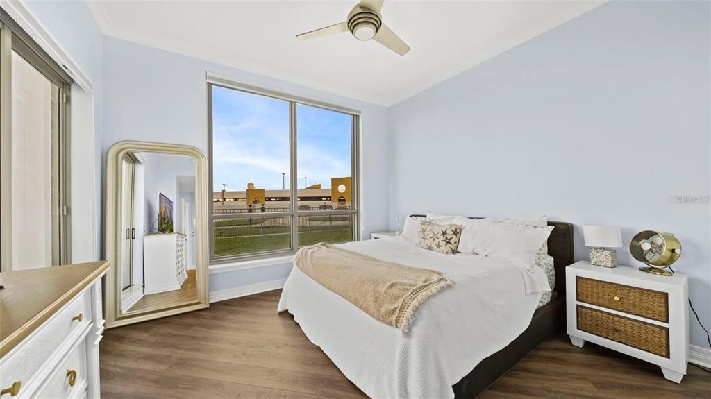 1209 E Cumberland Avenue - Photo 8