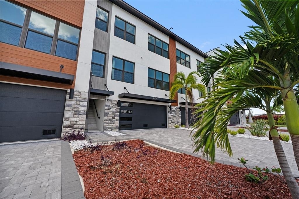 772 Gran Kaymen Way - Photo 0
