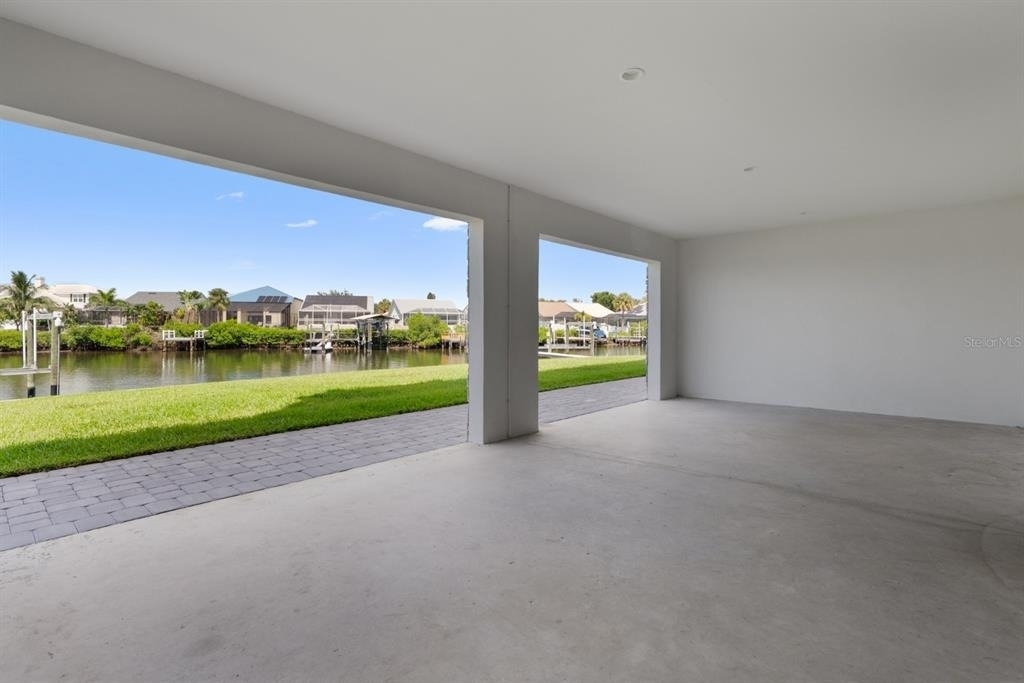 772 Gran Kaymen Way - Photo 32