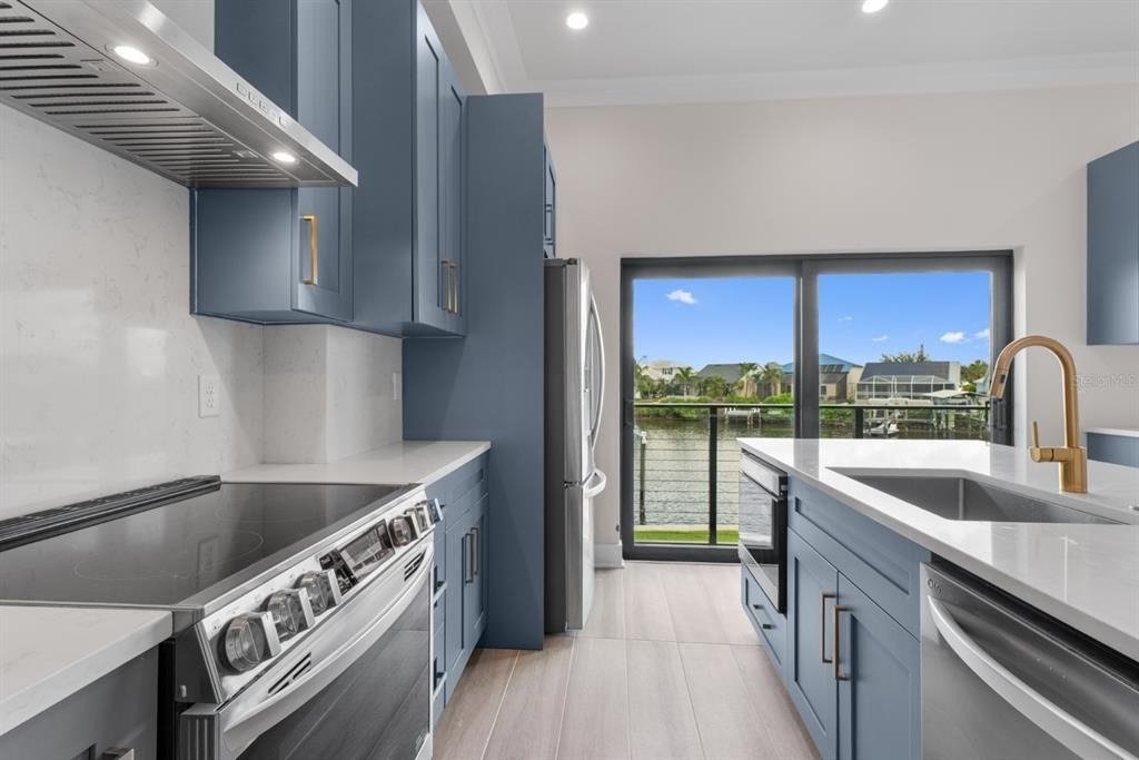 772 Gran Kaymen Way - Photo 8