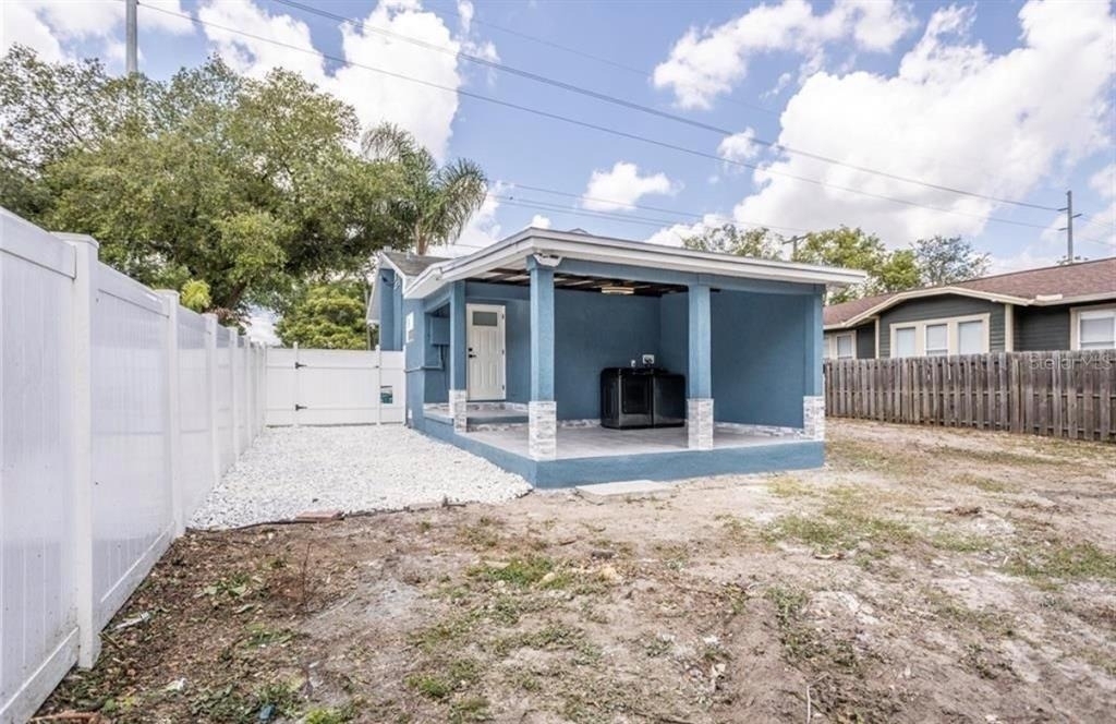 8907 N Boulevard - Photo 14