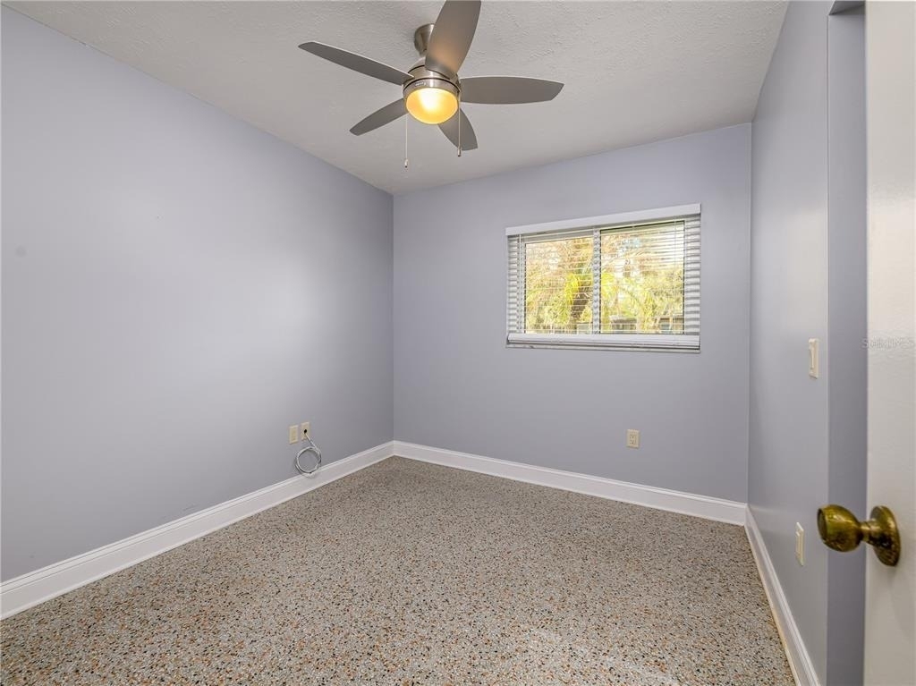 907 Hillside Terrace - Photo 24