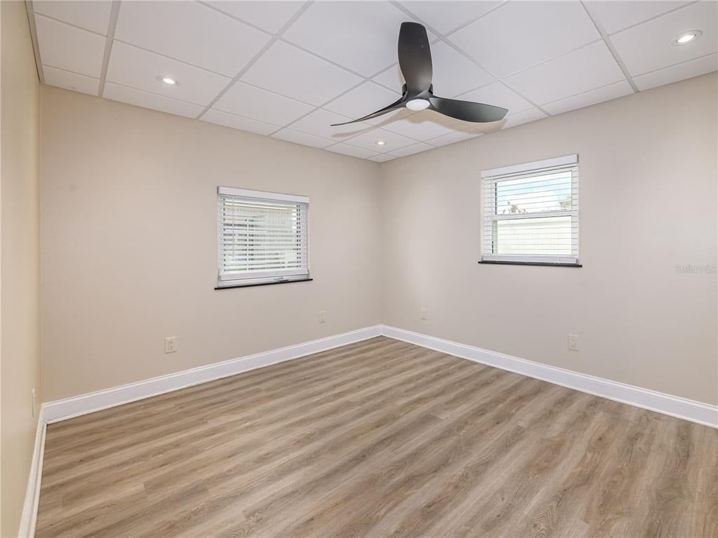 907 Hillside Terrace - Photo 18