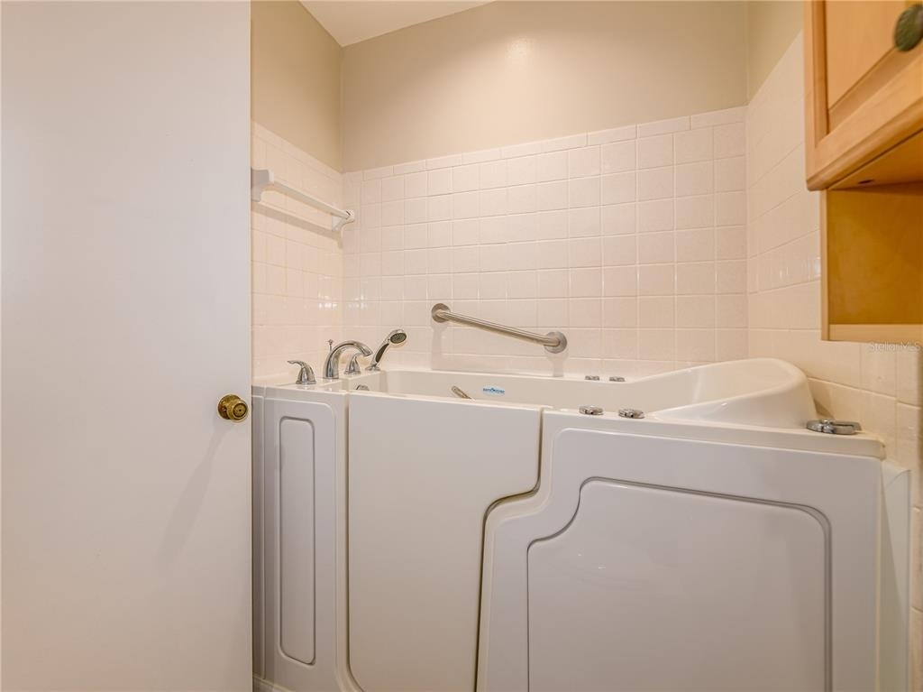 907 Hillside Terrace - Photo 27