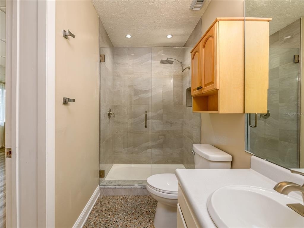 907 Hillside Terrace - Photo 16