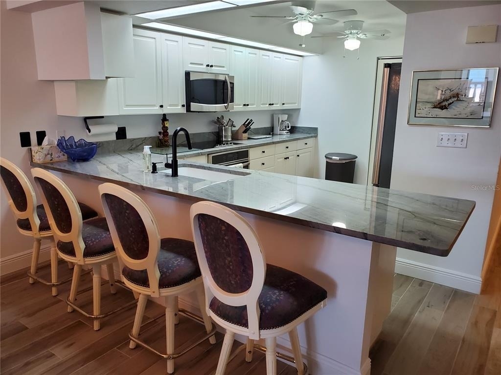 6650 Sunset Way - Photo 10