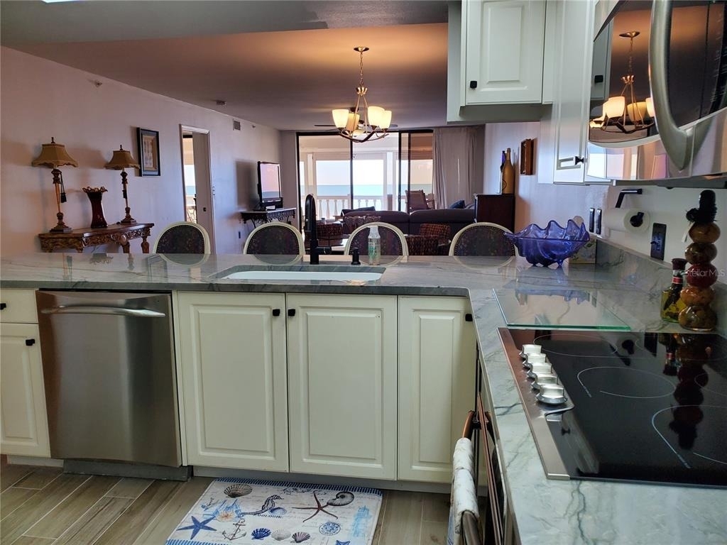 6650 Sunset Way - Photo 14
