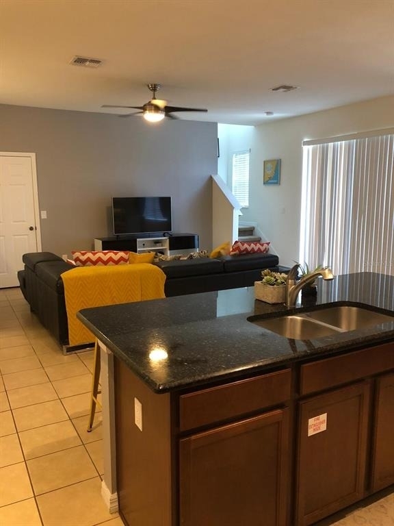 921 Las Fuentes Drive - Photo 2