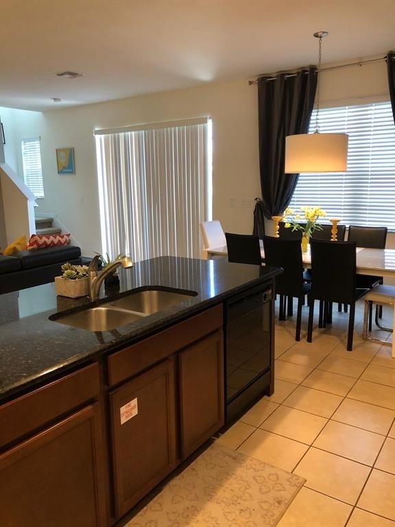 921 Las Fuentes Drive - Photo 3