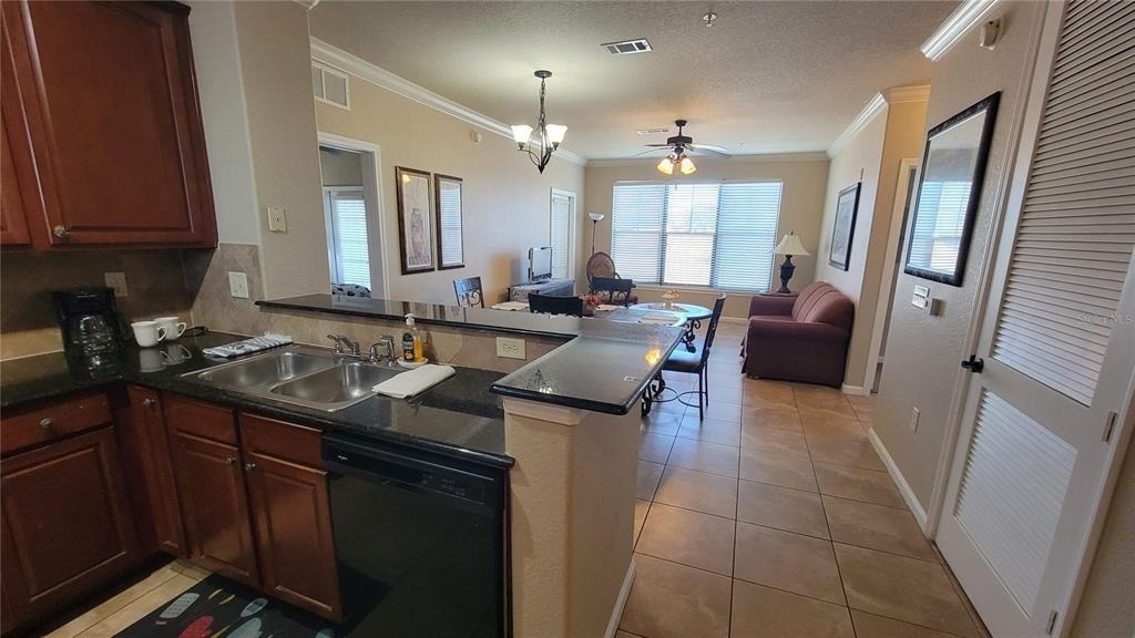 914 Charo Parkway - Photo 5