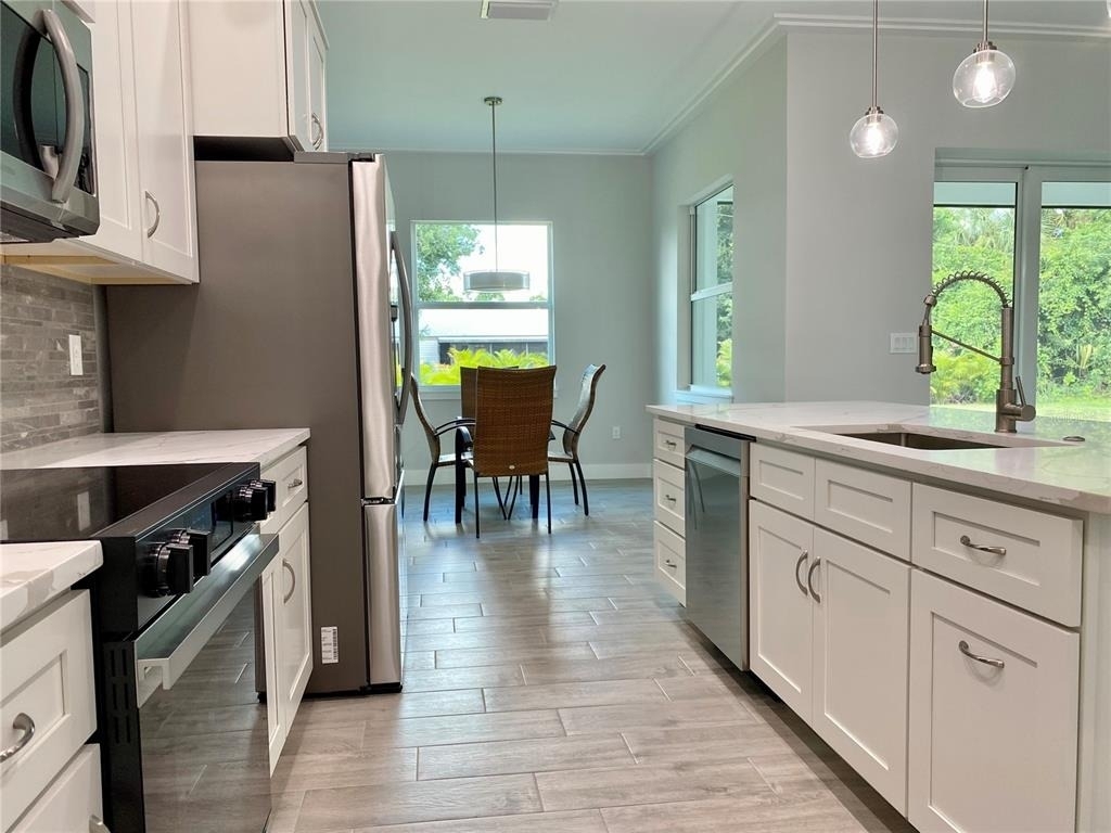23466 Garrett Avenue - Photo 12