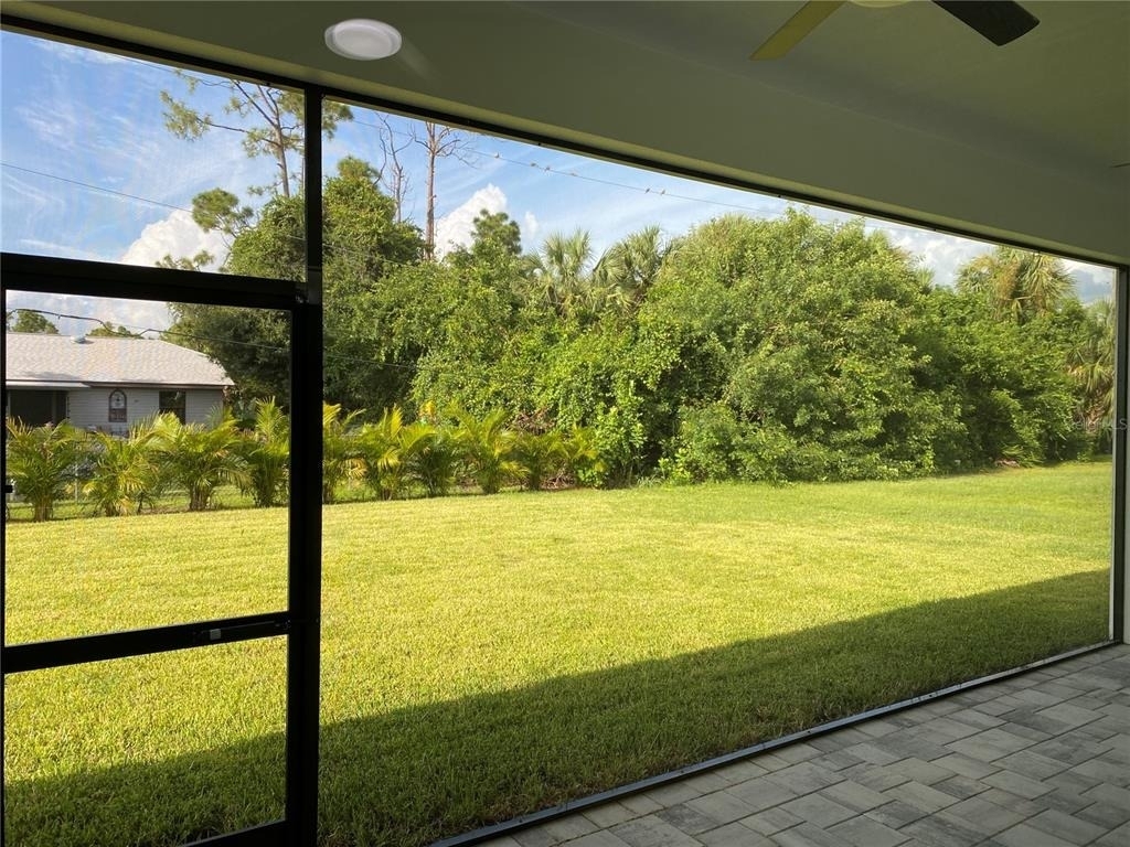 23466 Garrett Avenue - Photo 32