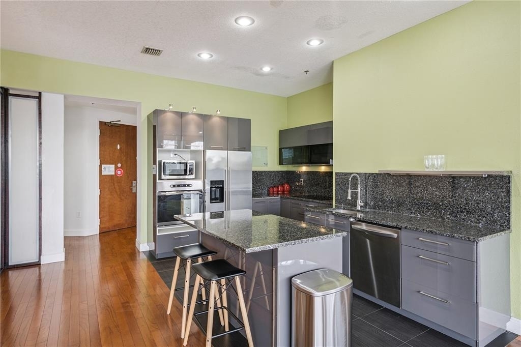 151 E Washington Street - Photo 14