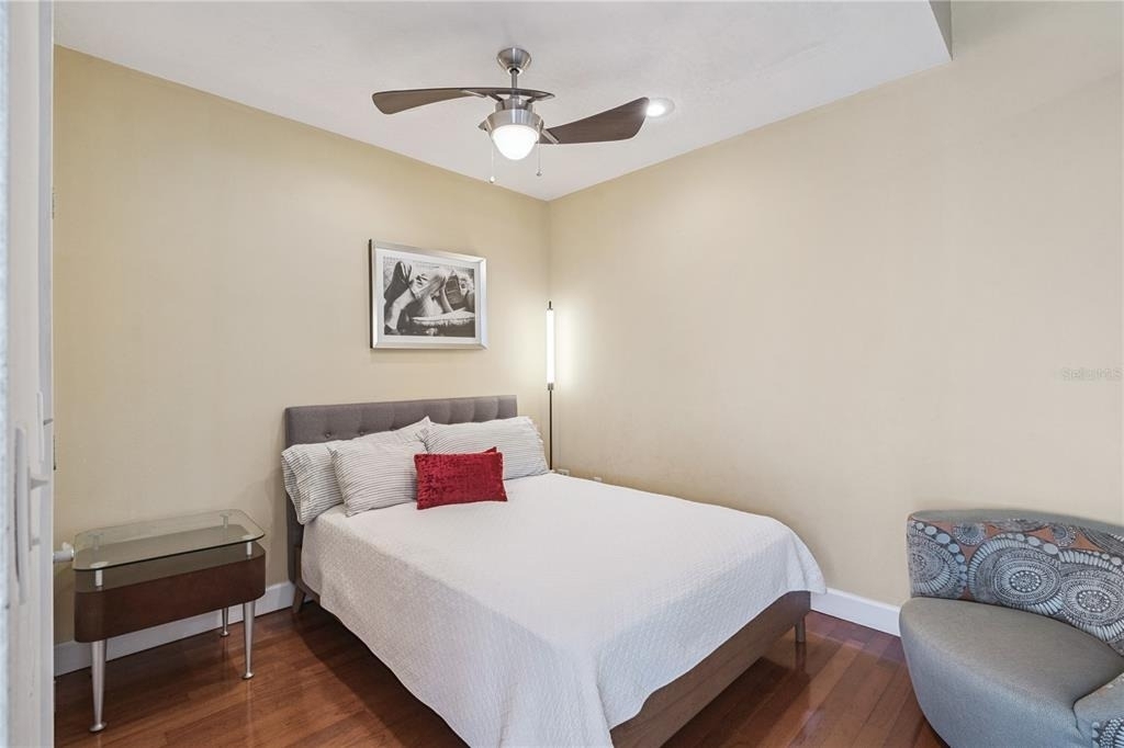 151 E Washington Street - Photo 21