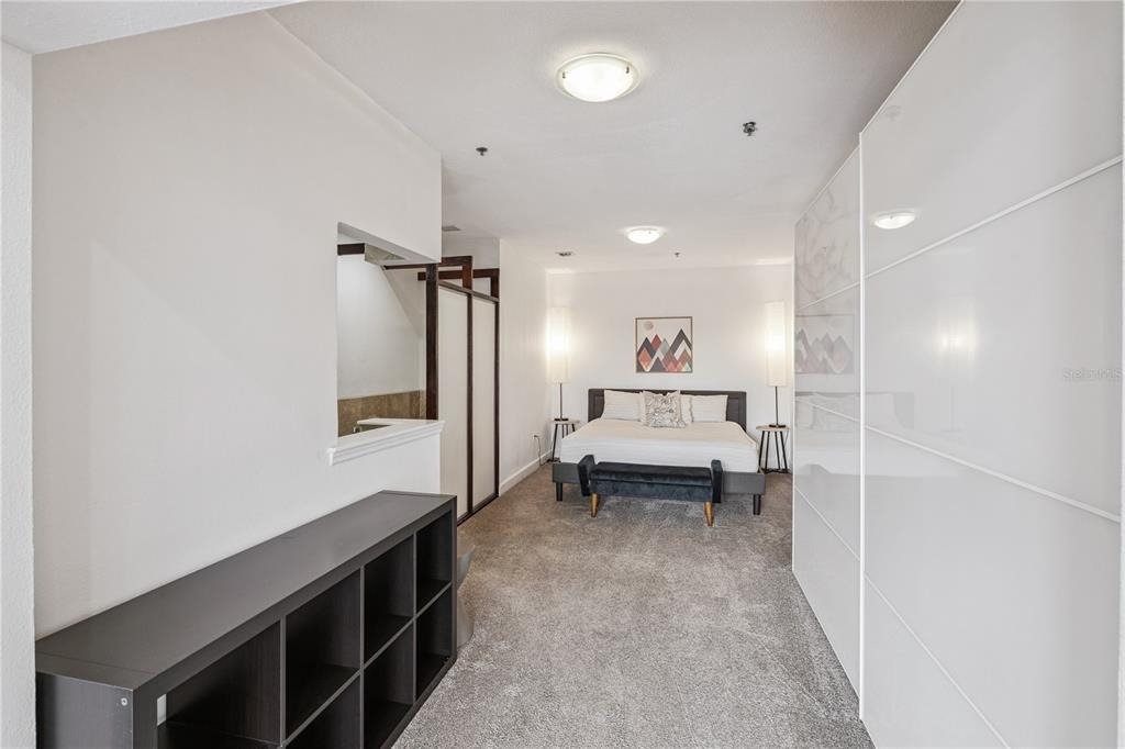 151 E Washington Street - Photo 17