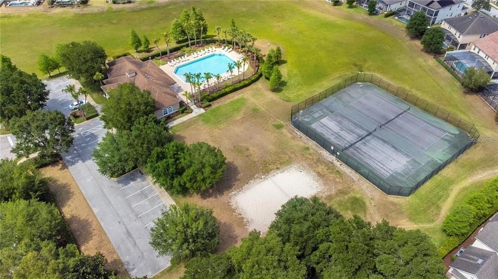 2077 Derwent Drive - Photo 32
