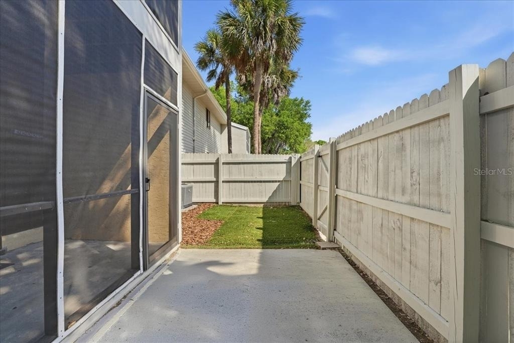 1428 Oak Place - Photo 13