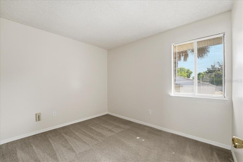 1428 Oak Place - Photo 11