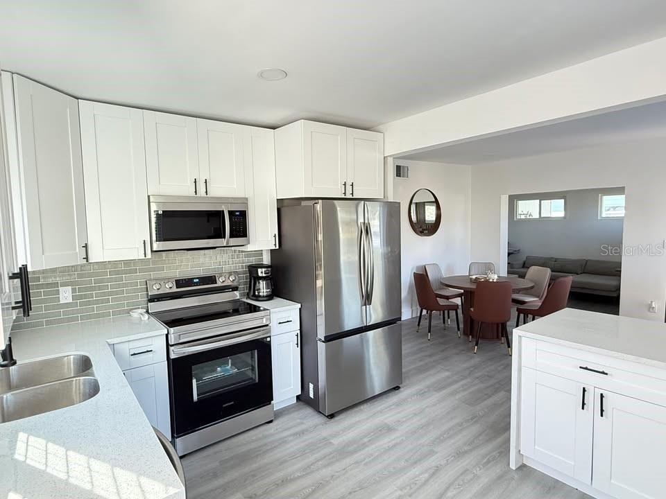 4026 Indianapolis Street Ne - Photo 4