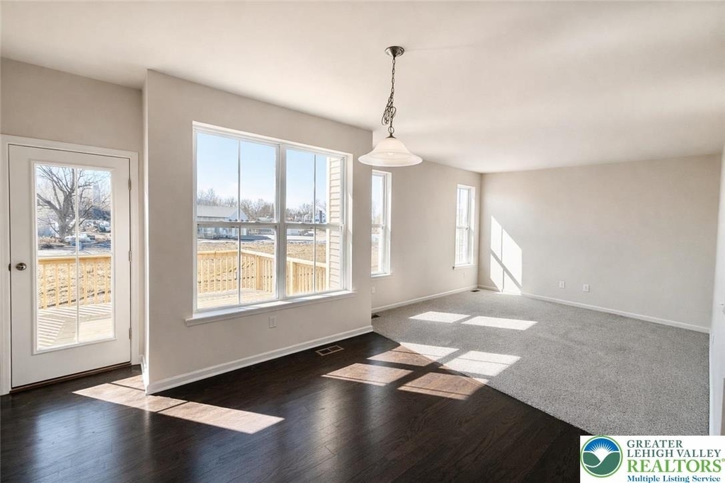 3740 Samantha Lane - Photo 7