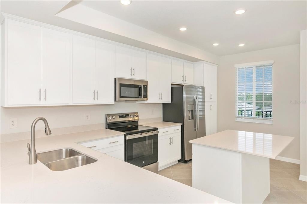 12320 Wellen Golf Street - Photo 4