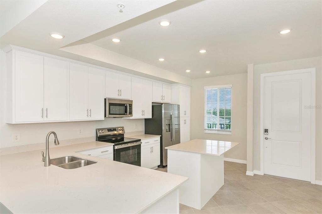 12320 Wellen Golf Street - Photo 3
