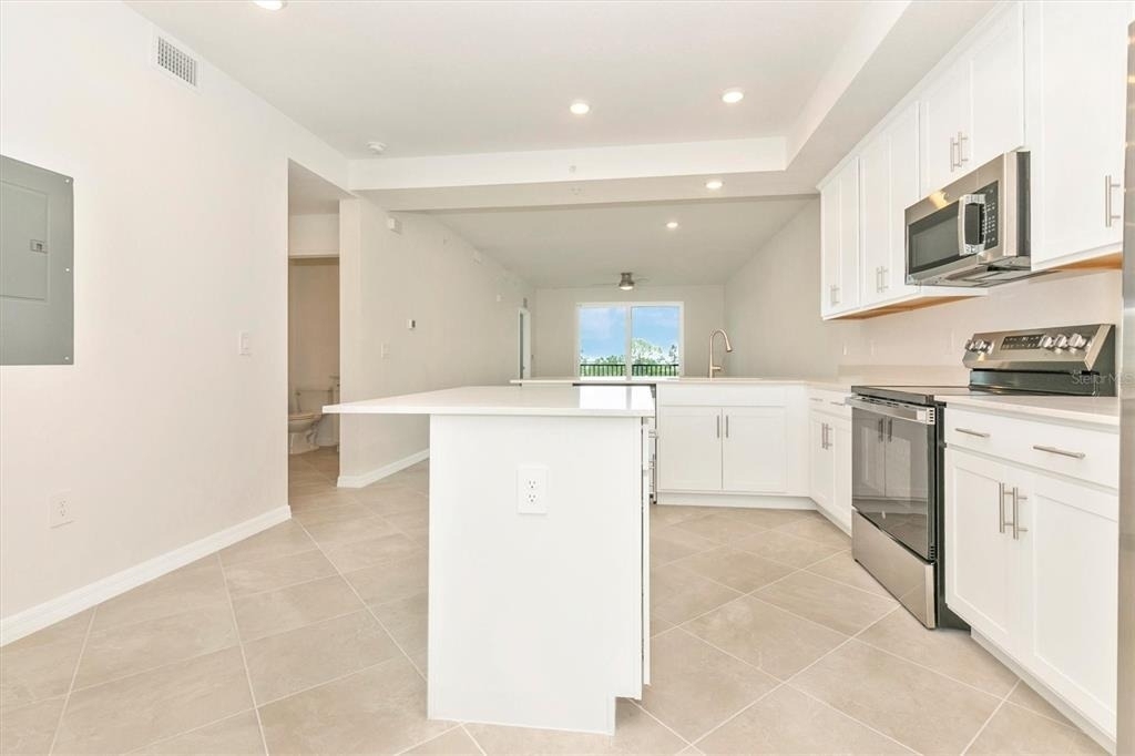 12320 Wellen Golf Street - Photo 10