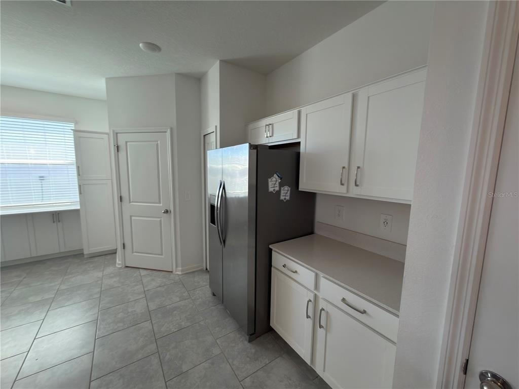 521 Reggie Road - Photo 2