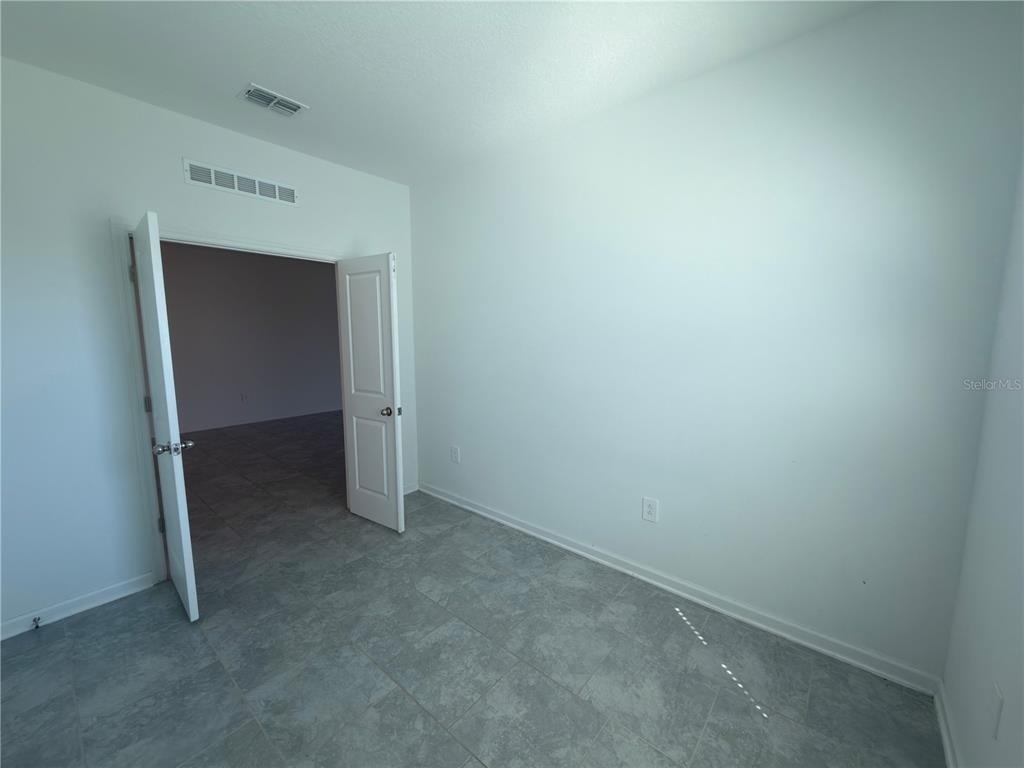 521 Reggie Road - Photo 5